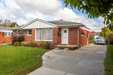 3856 Harrison Ave, Trenton, MI 48183