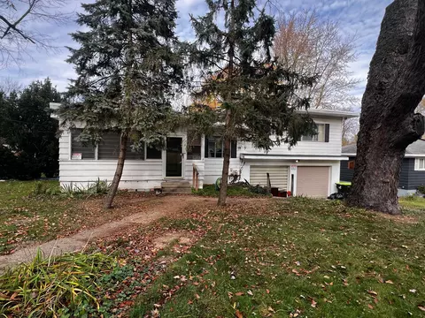 415 Upland Ave, Pontiac, MI 48340