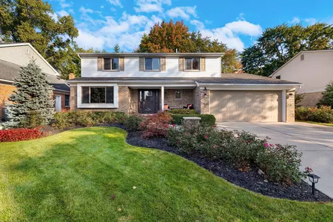 45438 Plum Holw, Canton, MI 48187