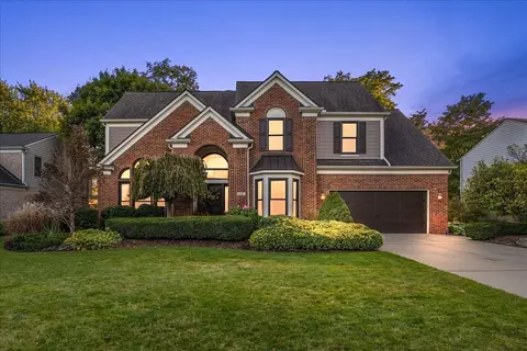 1285 Lake Shore Blvd, Orion, MI 48362
