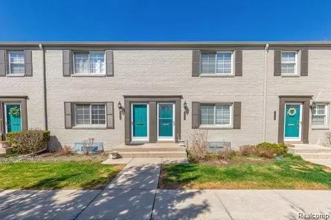 1626 Graefield Rd # 81, Birmingham, MI 48009