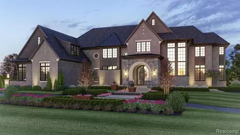 4620 Gallagher Rd, Rochester, MI 48306