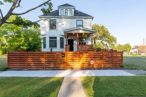 2420 Fischer St, Detroit, MI 48214