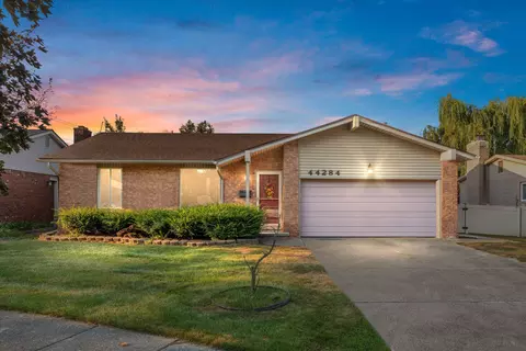 44284 Suffolk, Canton, MI 48187