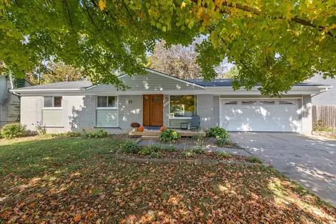 1960 Valley Dr, Ypsilanti, MI 48197