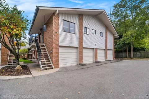 500 Ford St #C8, Plymouth, MI 48170