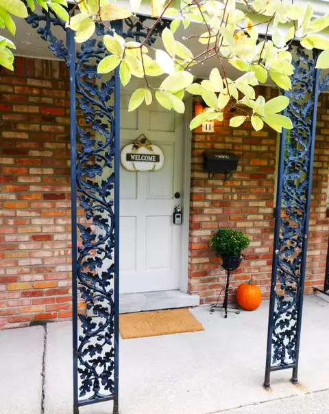 2334 W 14 Mile Rd #11, Royal Oak, MI 48073
