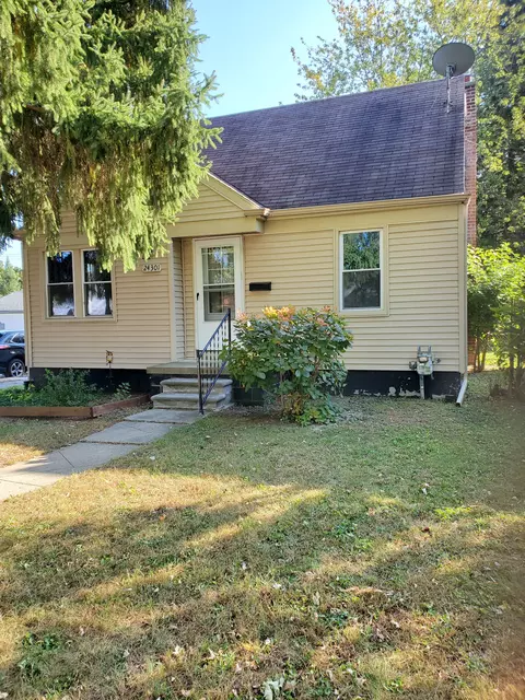 24301 Boston St, Dearborn, MI 48124