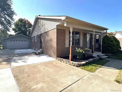 41843 Hensall St, Clinton Township, MI 48038