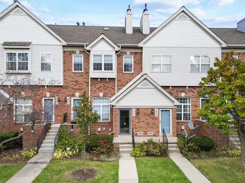 1640 Campau Farms Cir #89-17, Detroit, MI 48207
