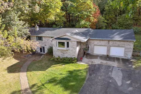 1310 N Garner Rd, Milford, MI 48380
