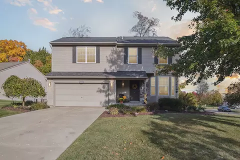 2718 Moosewood Dr, Waterford, MI 48329