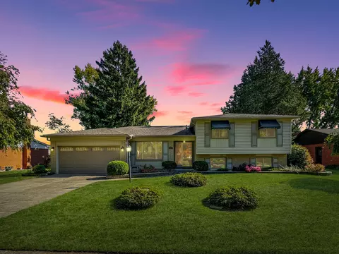 3632 Historic Dr, Troy, MI 48083