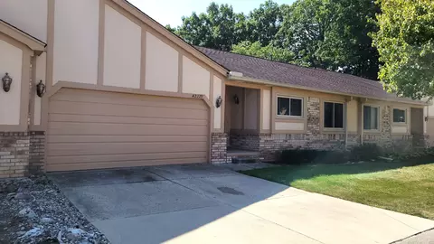42229 Spruce Ln, Clinton Township, MI 48038