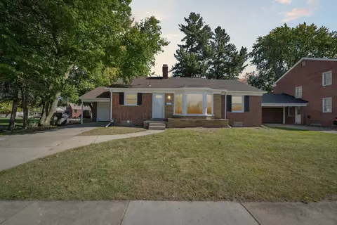 8126 Sorrento St, Detroit, MI 48228