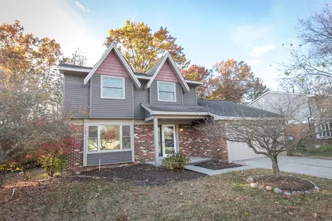 5215 Woodcreek Trl, Independence, MI 48346