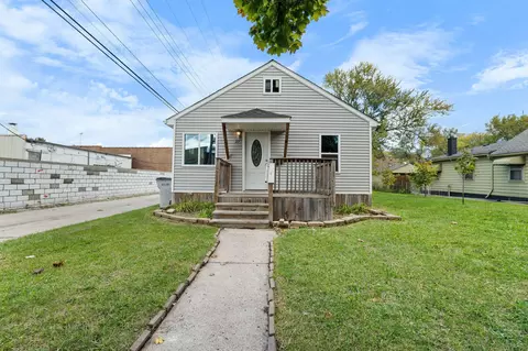 27 E Maxlow Ave, Hazel Park, MI 48030