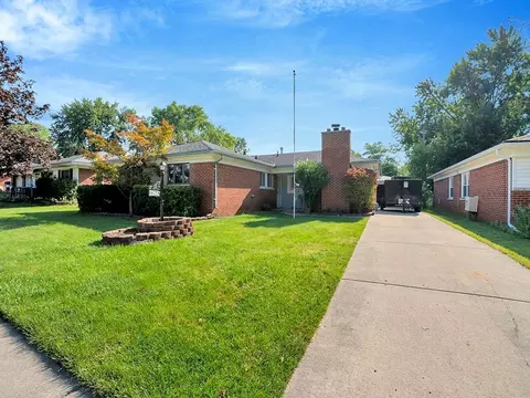 22662 Glenmoor Hts, Farmington Hills, MI 48336