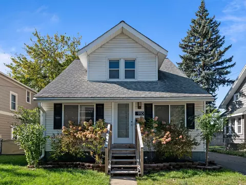 910 Knowles St, Royal Oak, MI 48067