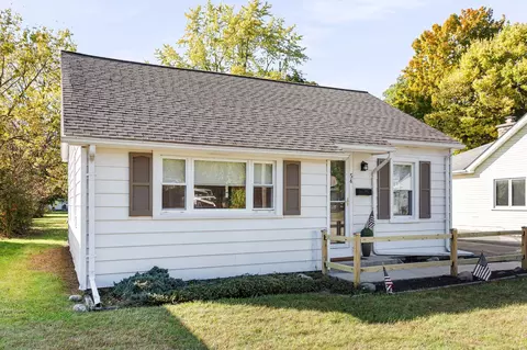 54 S Biggs St, Belleville, MI 48111