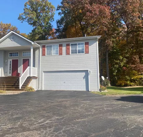 9539 Timber Ridge Dr, Mundy, MI 48439