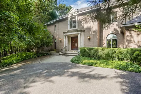 4366 Karen Ln, Bloomfield Township, MI 48302