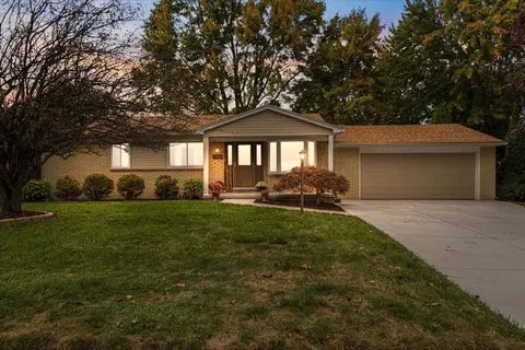 13385 Butler Dr, Sterling Heights, MI 48313