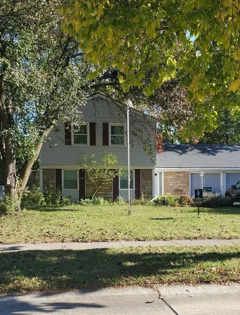 2814 Renshaw Dr, Troy, MI 48085