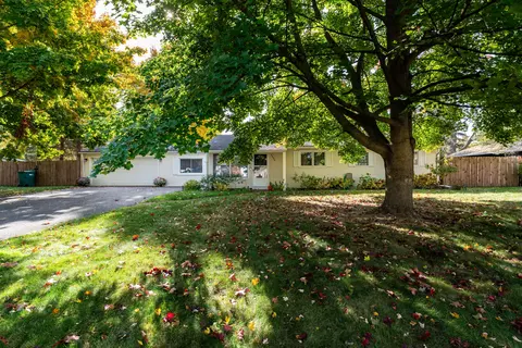 4595 Oakvista Ave, Independence, MI 48346