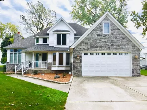 4342 Dewey Rd, Stony Point, MI 48166