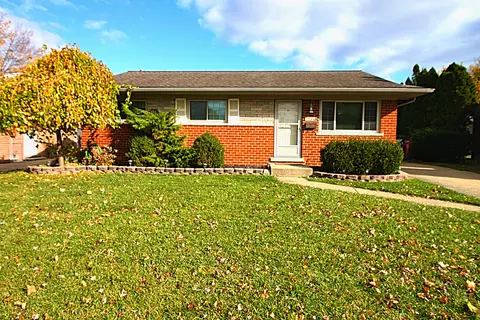 33340 Fraser Ave, Fraser, MI 48026