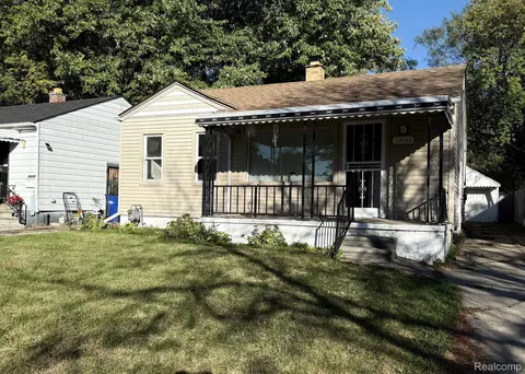 19166 Bentler St, Detroit, MI 48219