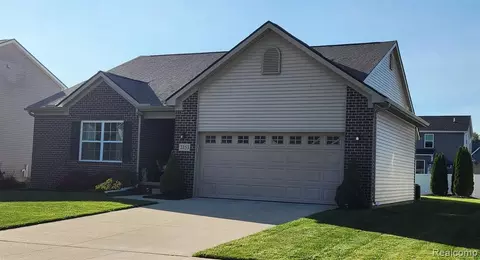2153 Teton Ave, Monroe, MI 48162 photo 1