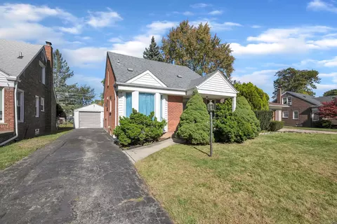 26624 W Chicago, Redford, MI 48239