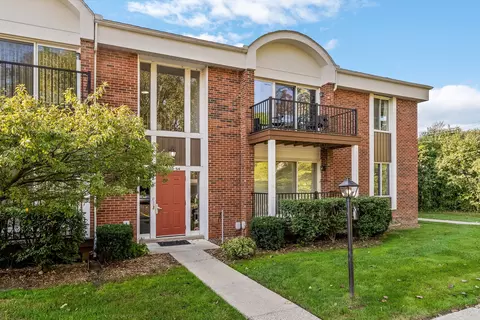 29542 Bobrich St, Livonia, MI 48152