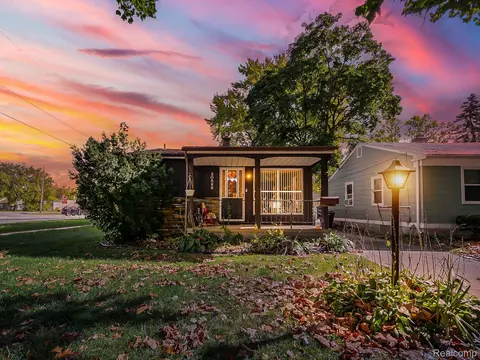 20588 Poinciana, Redford, MI 48240
