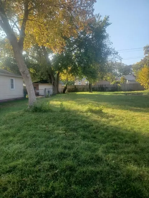 1216 E Pearl, Hazel Park, MI 48030