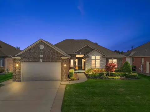 56788 Topaz Dr, Macomb, MI 48042