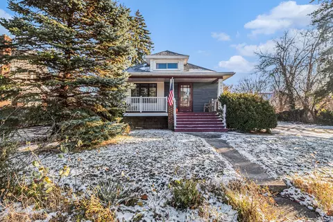 18608 Farmington Rd, Livonia, MI 48152