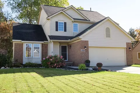 6758 Berwick Dr, Independence, MI 48346