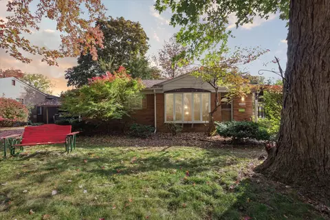 22976 Frederick Ave, Farmington, MI 48336