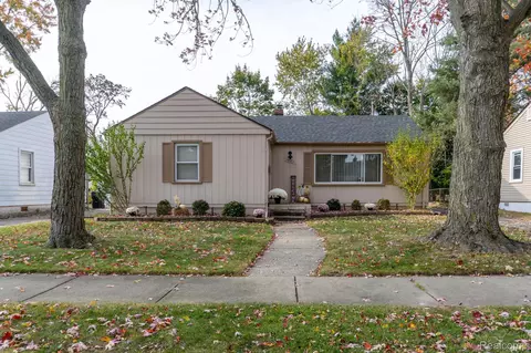 9987 Rockland, Redford, MI 48239