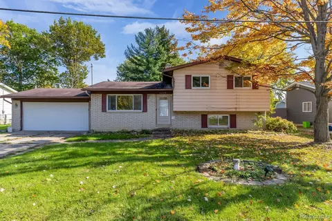 4459 Wheatland Dr, Flint, MI 48473