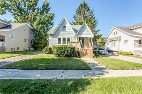 1417 17th St, Port Huron, MI 48060