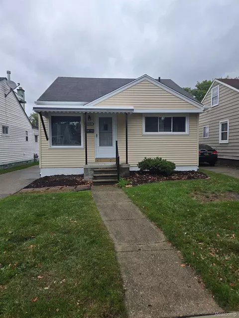 23448 Davey Ave, Hazel Park, MI 48030