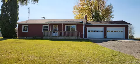 2061 Pigeon Rd, Colfax, MI 48413
