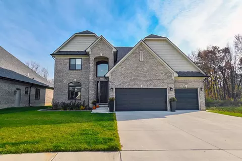 37428 Josephine Dr, Sterling Heights, MI 48312