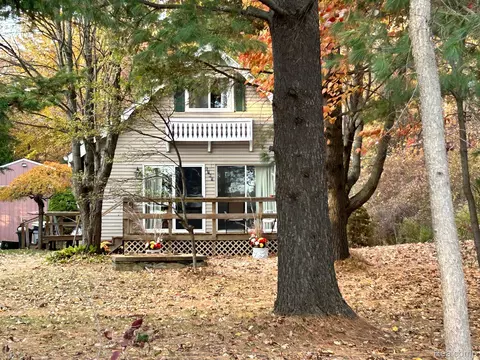 6765 Wagner Rd, Goodland, MI 48444