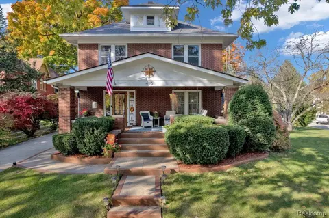 410 S Almont Ave, Imlay City, MI 48444
