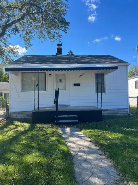 23631 Columbus Ave, Warren, MI 48089